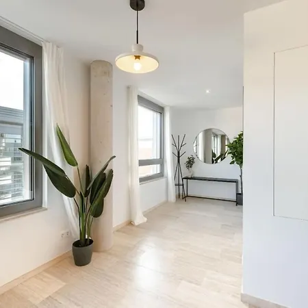 Luxury With Views In Haute Apartment