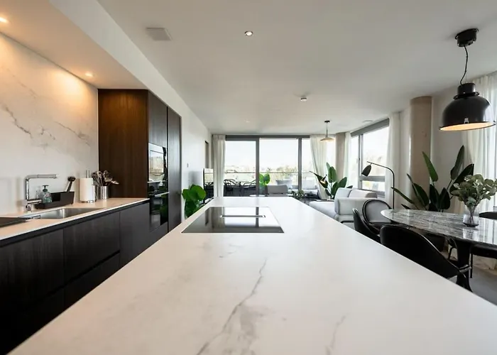 Daire Luxury With Views In Haute Lüksemburg